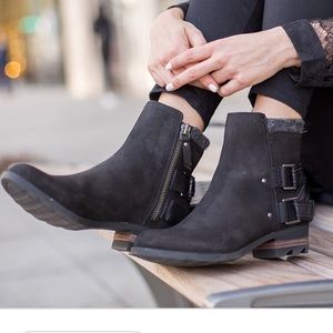 Sorel Lolla Waterproof Leather Bootie - Black